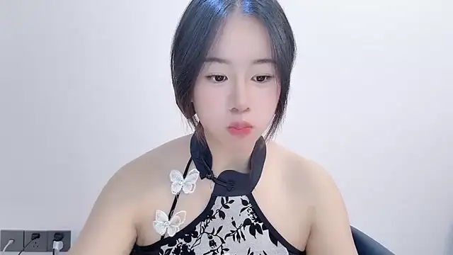 chloe-01 online show from 12-19-25, 04:27