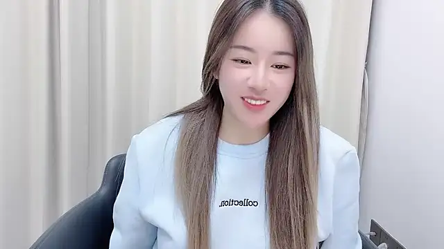 chloe-01 online show from 01-15-25, 12:15