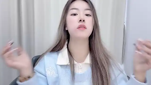 chloe-01 online show from 12-22-24, 04:17