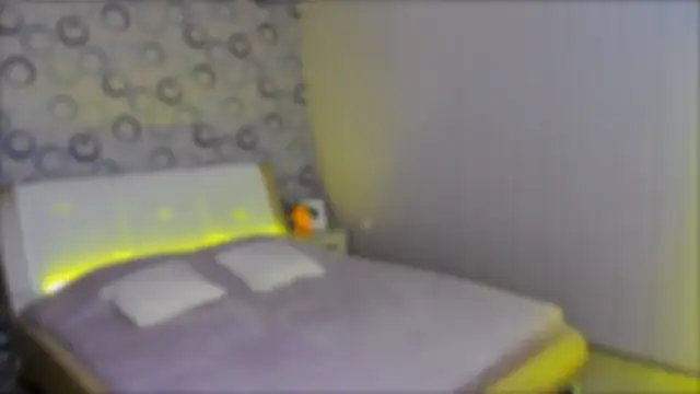 Snapshot of AlannaMiless chatting on 01-19-25, 09:34 AlannaMiless online show from 01-19-25, 09:34