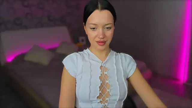 Snapshot of AlannaMiless chatting on 02-10-25, 05:25 AlannaMiless online show from 02-10-25, 05:25