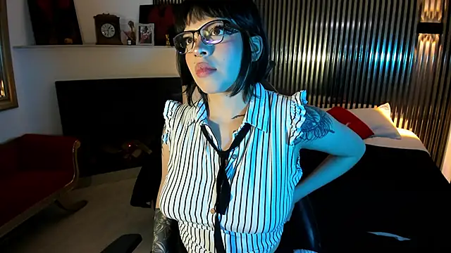 NattashaHotson online show from 09-26-25, 04:19