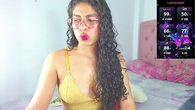 Cynthia hazel online show from 11-26-25, 03:28