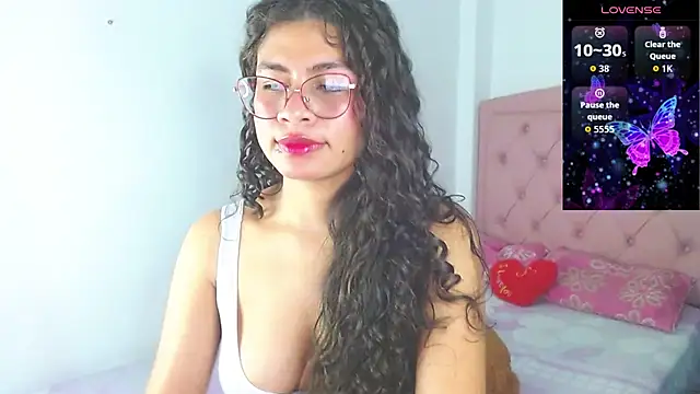 Cynthia hazel online show from 10-16-25, 01:41