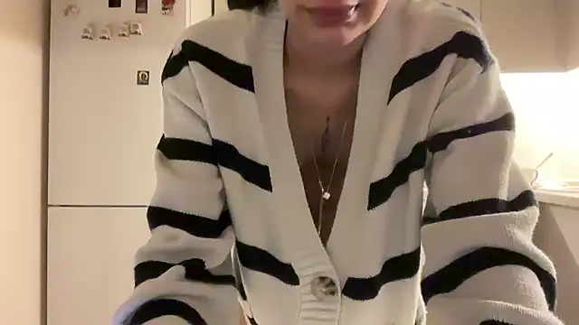 Snapshot of YeKaterinas chatting on 04-18-26, 12:24 YeKaterinas online show from 04-18-26, 12:24