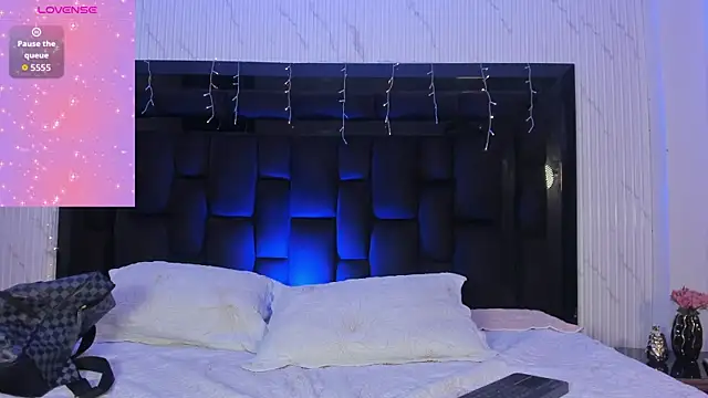 MaximusDick1  online show from 04-14-26, 11:59