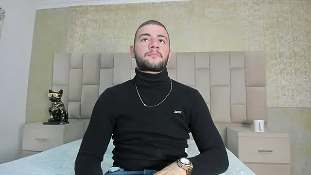 MaximusDick1  online show from 10-07-25, 04:24