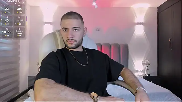 MaximusDick1  online show from 02-24-26, 12:28