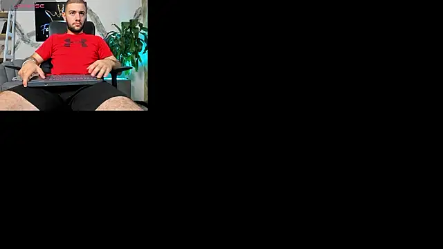 MaximusDick1  online show from 01-14-26, 04:05