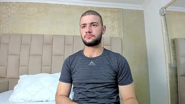 MaximusDick1  online show from 10-22-25, 02:55