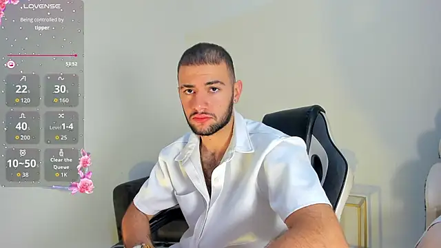 MaximusDick1  online show from 07-16-26, 11:51