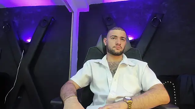 MaximusDick1  online show from 09-13-25, 05:07