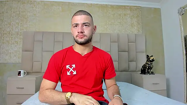 MaximusDick1  online show from 11-07-25, 03:44