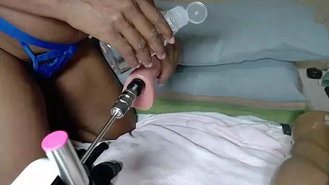 QUEENSHEBAxx01 online show from 03-06-26, 01:33