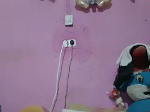 Snapshot of Cheliafun chatting on 09-20-25, 02:33 Cheliafun online show from 09-20-25, 02:33