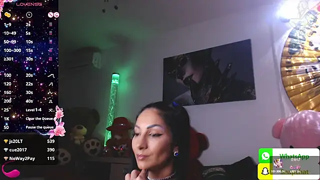 EvelynAisha online show from 02-13-25, 06:48