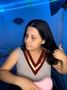 Sophie  Carter  online show from 10-31-25, 04:42