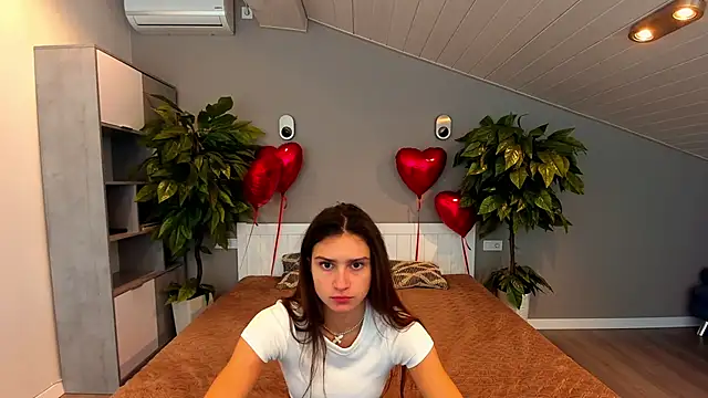 Snapshot of ValeryRoyale chatting on 02-18-25, 08:16 ValeryRoyale online show from 02-18-25, 08:16