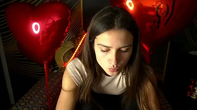 Snapshot of ValeryRoyale chatting on 02-11-25, 05:40 ValeryRoyale online show from 02-11-25, 05:40