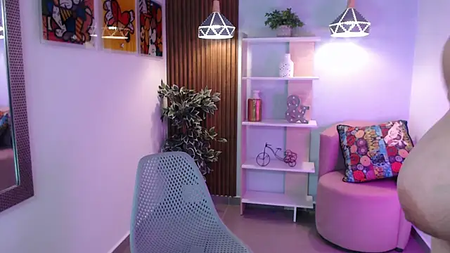 Dalila Sky online show from 07-10-26, 06:08