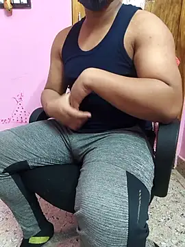 Snapshot of zon_zustin chatting on 02-16-25, 05:26 zon zustin online show from 02-16-25, 05:26