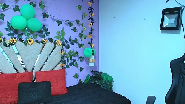 BRITHANY SPARK online show from 04-05-26, 12:39