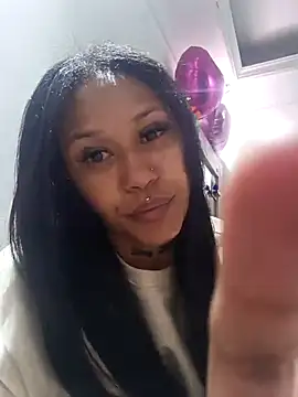 Snapshot of devi_black13_ chatting on 02-11-25, 11:01 devi black13 online show from 02-11-25, 11:01