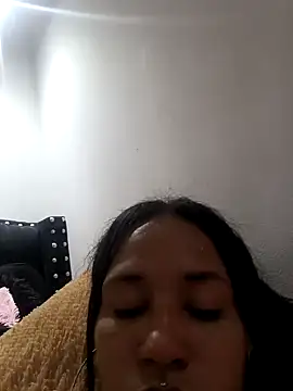 Snapshot of devi_black13_ chatting on 01-15-25, 02:17 devi black13 online show from 01-15-25, 02:17