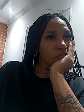 Snapshot of devi_black13_ chatting on 03-11-25, 01:16 devi black13 online show from 03-11-25, 01:16