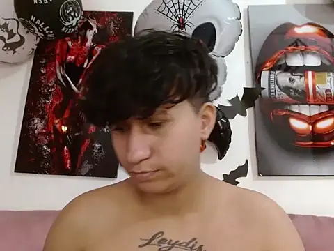 Im Milan Rs online show from 10-23-25, 07:56