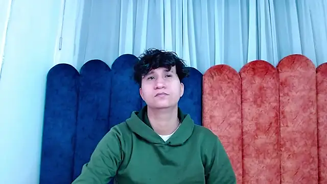 Im Milan Rs online show from 09-25-25, 02:50