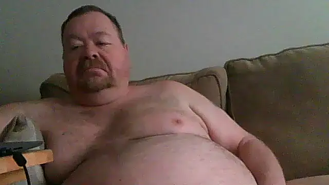 Snapshot of hitman_35 chatting on 06-11-26, 04:59 hitman 35 online show from 06-11-26, 04:59