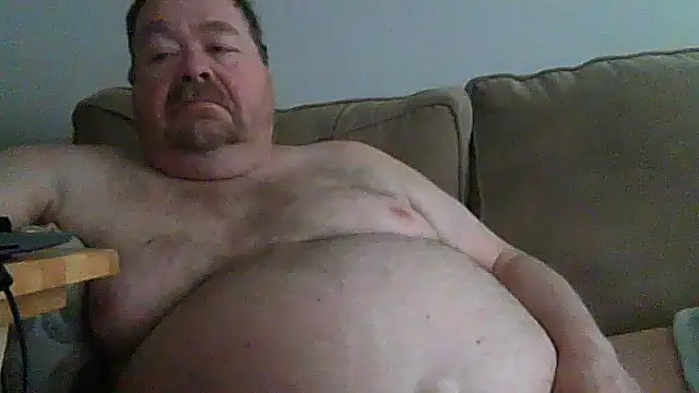 Snapshot of hitman_35 chatting on 05-26-26, 07:23 hitman 35 online show from 05-26-26, 07:23
