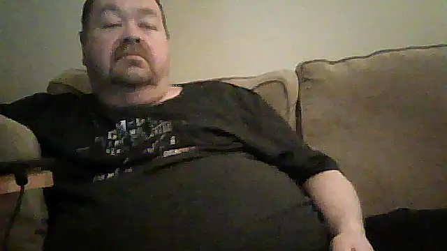 Snapshot of hitman_35 chatting on 05-16-26, 05:06 hitman 35 online show from 05-16-26, 05:06