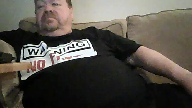 Snapshot of hitman_35 chatting on 05-04-26, 04:27 hitman 35 online show from 05-04-26, 04:27