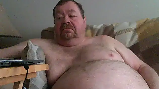 Snapshot of hitman_35 chatting on 05-09-26, 09:18 hitman 35 online show from 05-09-26, 09:18