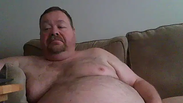 Snapshot of hitman_35 chatting on 06-12-26, 09:45 hitman 35 online show from 06-12-26, 09:45