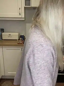 carlaaa online show from 09-16-25, 07:48