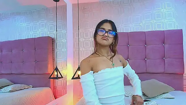 Lilith Vera online show from 12-19-25, 03:43