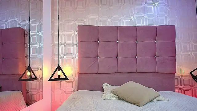 Lilith Vera online show from 11-26-25, 12:38