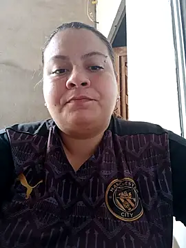 Snapshot of carola_hotwife chatting on 09-22-25, 01:50 carola hotwife online show from 09-22-25, 01:50