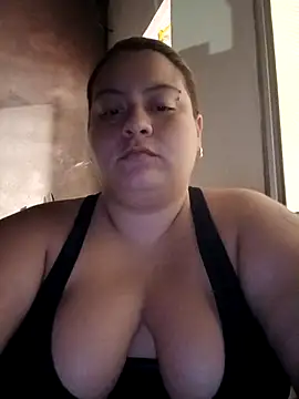 Snapshot of carola_hotwife chatting on 09-27-25, 11:00 carola hotwife online show from 09-27-25, 11:00