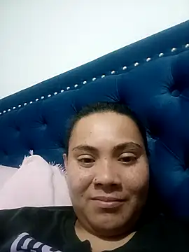 Snapshot of Alia_grey21 chatting on 12-01-25, 02:45 Alia grey21 online show from 12-01-25, 02:45