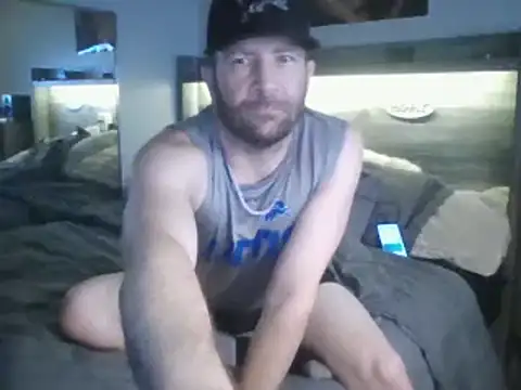 Snapshot of Edward_LongCock chatting on 12-30-24, 08:21 Edward LongCock online show from 12-30-24, 08:21