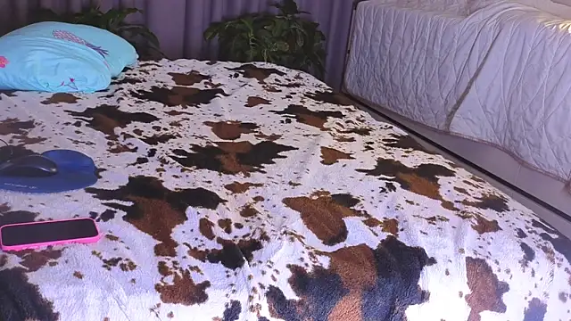 missnew2 online show from 11-04-25, 01:26