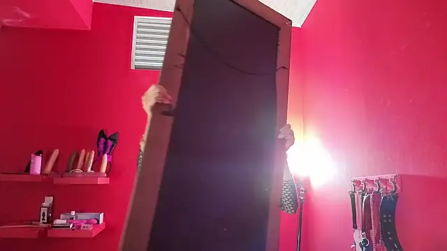 Ambar Roux  online show from 03-05-26, 01:30