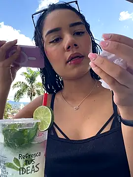  Luana online show from 11-18-25, 05:38