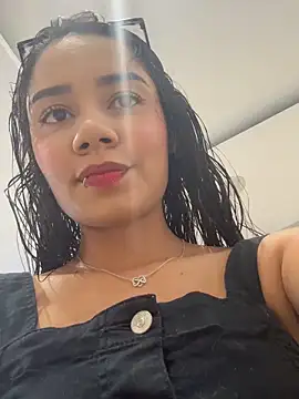  Luana online show from 10-25-25, 07:36