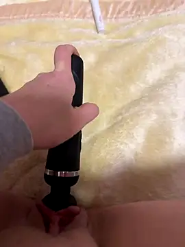 luisa1 online show from 12-05-25, 08:13