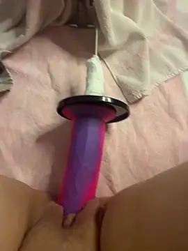 luisa1 online show from 11-15-25, 07:40